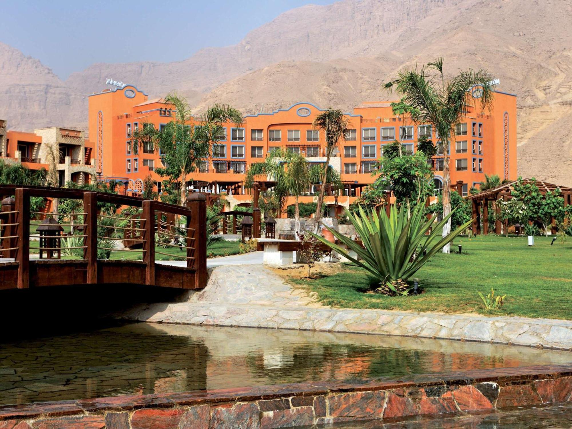 Moevenpick Resort El Sokhna Ain Sukhna Dış mekan fotoğraf The resort
